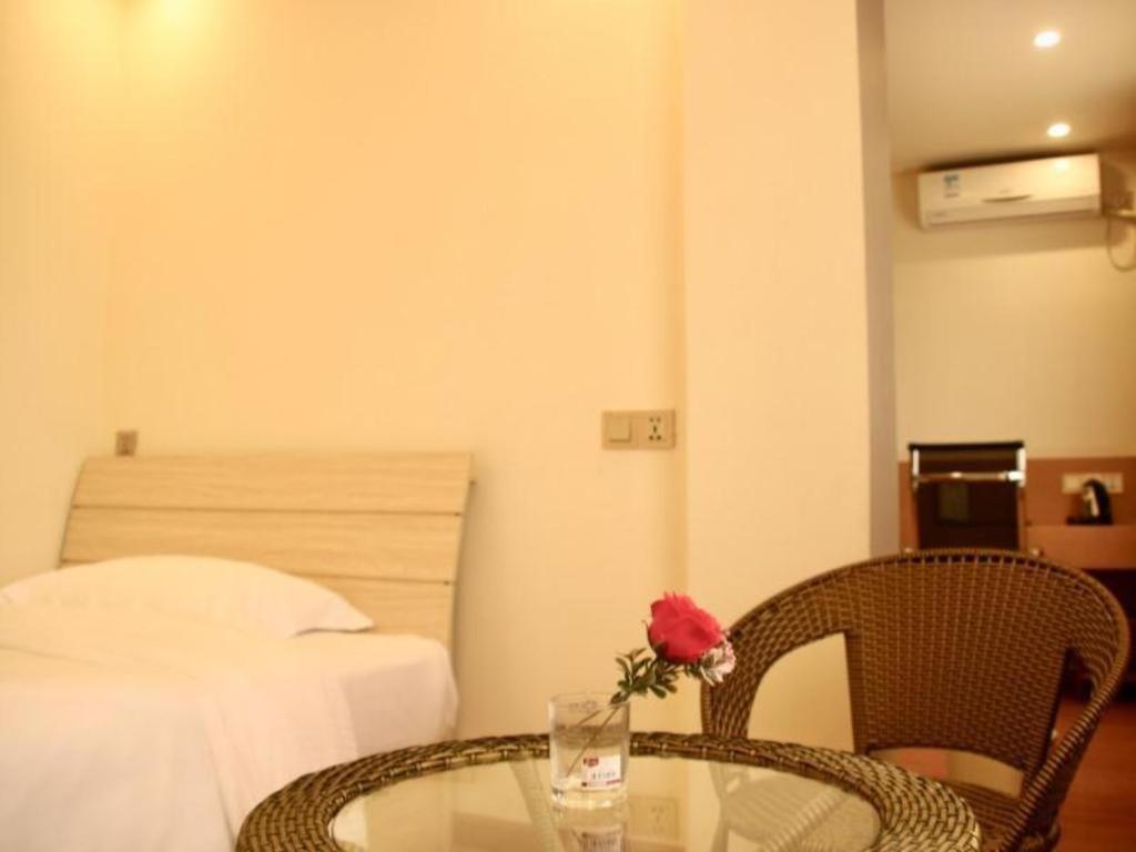 Greentree Inn Zhejiang Ningbo South Railway Station Express Hotel Ngoại thất bức ảnh