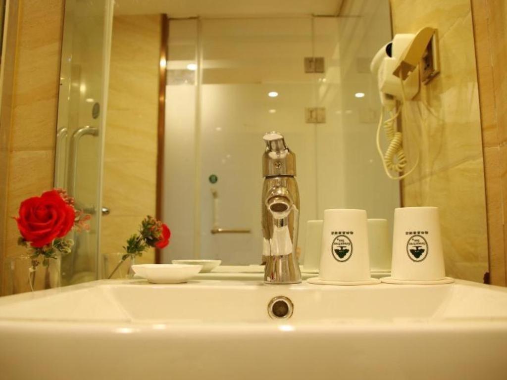 Greentree Inn Zhejiang Ningbo South Railway Station Express Hotel Ngoại thất bức ảnh